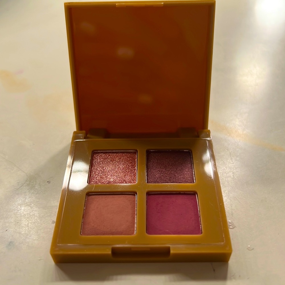 An eyeshadow palette